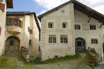 Fototapeta na wymiar Guarda, typical village in Engadine