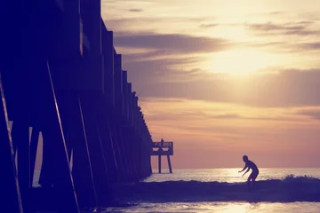 Muurstickers surfing at the pier © Robert Wilson