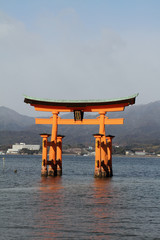 厳島神社の大鳥居