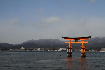 厳島神社の大鳥居