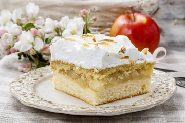 Apple pie with meringue topping