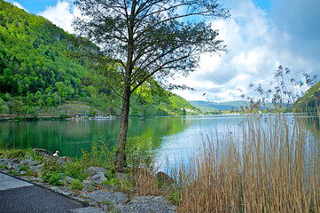 vue sur lac nantua ain