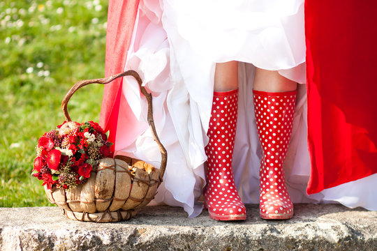 Mari&eacute;e en bottes de pluie