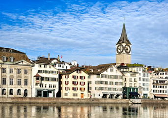 Fototapeta na wymiar Zurich cityscape - St.Peter's church (Switzerland)