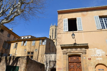 charme pittoresque d'Aix en provence 