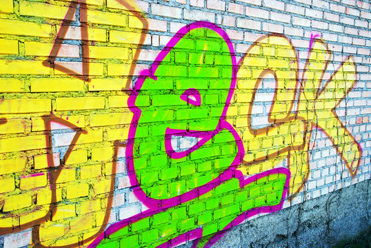 Grafitti Heck an einer Ziegelmauer
