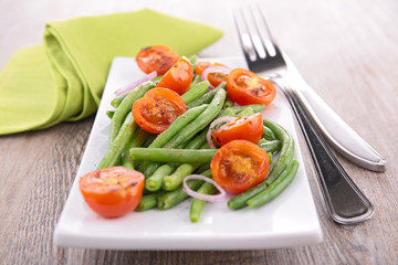 green bean salad with tomato