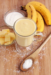 Pineapple coconut smoothie