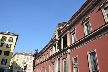 Fototapeta na wymiar Université de Milan 