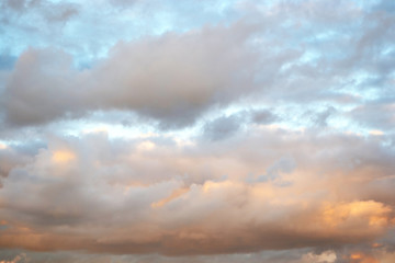 Obraz premium Clouds at sunset