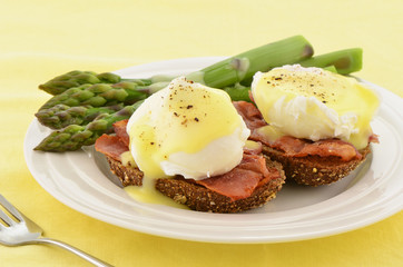 Eggs Benedict