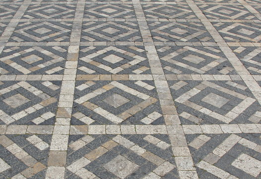 Pavimentazione di una piazza