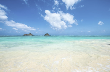 Fototapeta na wymiar tropical Lanikai beach in Oahu Hawaii with two islands-3