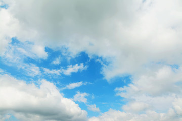 Obraz premium white clouds in the sky