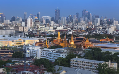 Obraz premium Urban City Skyline, with Grand Palace, Bangkok,Thailand.