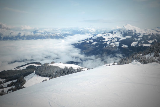 Kitzbuehl Bilder – Durchsuchen 41 Archivfotos, Vektorgrafiken und ...