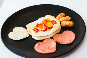 Cat Fried Egg with Hearts sausage .