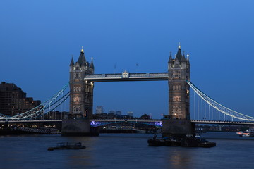 Tower Bridge von London