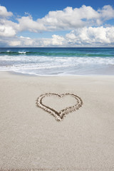 Herz im Sand