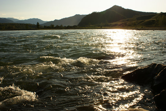Katun river. Sibir. Rafting.