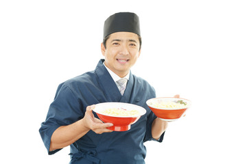 仕事中のラーメン職人