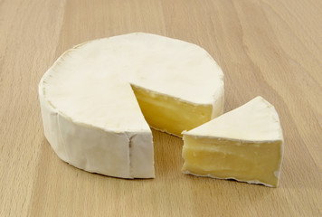 brie and camembert cheese