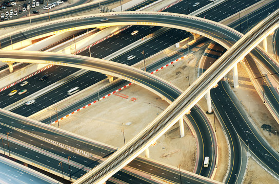 Crossroad in Dubai (United Arab Emirates)