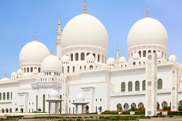 Fototapeta na wymiar Sheikh Zayed Mosque