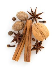 Fototapeta na wymiar cinnamon sticks, anise star and spices