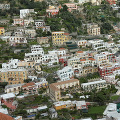 Fototapeta na wymiar beautiful Positano village on steep hill