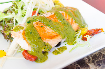 Grill salmon