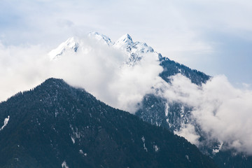 Fototapeta na wymiar Beautiful Nature of Himalaya Mountain