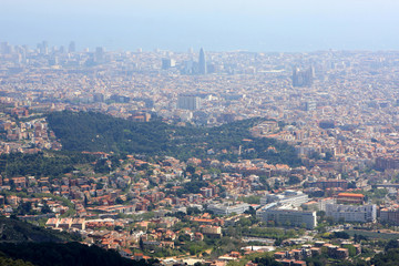 Fototapeta premium View of Barcelona from Tibidabo