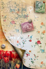 Carte postale vintage avec champ de timbres et de tulipes
