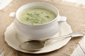 broccoli cream soup with parsley