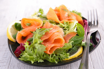 vegetable salad with smoked salmon