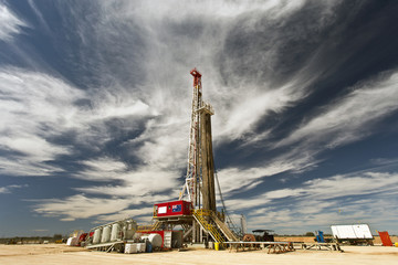Land Drilling Rig and Cloudy Sky - obrazy, fototapety, plakaty