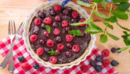 chocolate tartelette with forest fruits