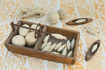 ancient tool to make thread bobbin