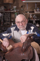 Serious saddle artist