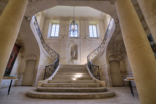 France, Caen - Abbaye aux dames - L'escalier d'honneur
