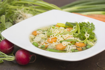 Teller Gemüsesuppe