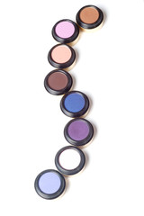 Multicolored eyeshadow chain