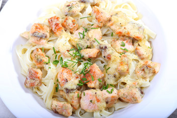 Pasta with salmon cauce