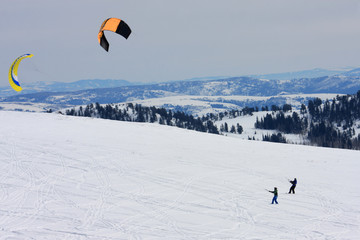 kite skiers
