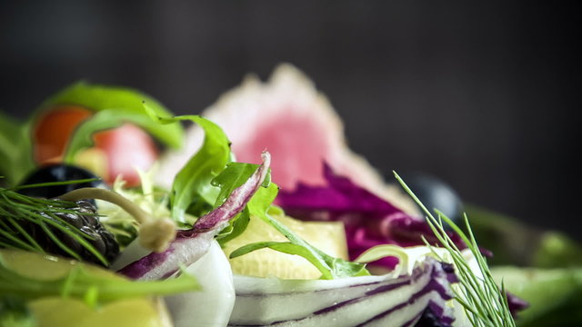 A&nbsp;variety of fresh and seasonal vegetables with grilled tuna