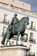 Fototapeta na wymiar Carolo III the king statue ,Madrid city, Spain