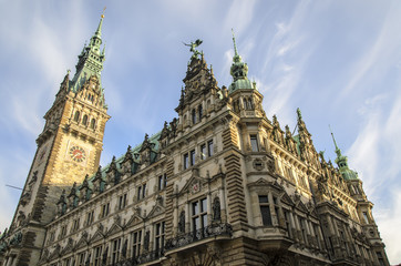 Fototapeta na wymiar Historisches Rathaus in Hamburg