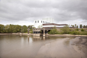 Obraz premium small nuclear plant near Dodewaard in The Netherlands