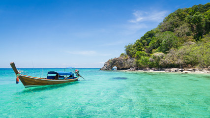 Fototapeta na wymiar Koh Kai Famous Island Of Thailand